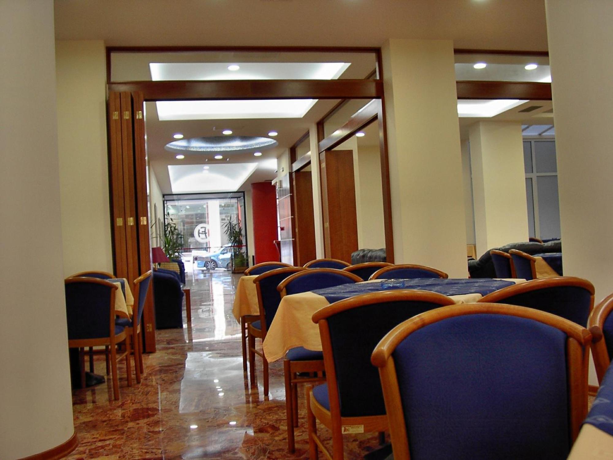 Hotel Elena Ламия Экстерьер фото